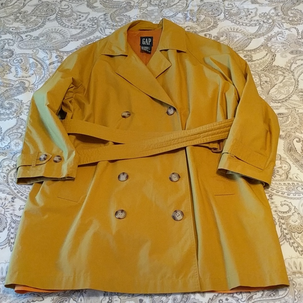 Gap trench coat
